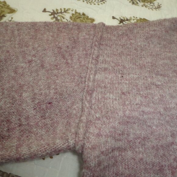 NWOT LEGENDARY OUTFITTERS Knit Crew Neck Sweater S Lavender/Plum Raglan Sleeves - Picture 7 of 15